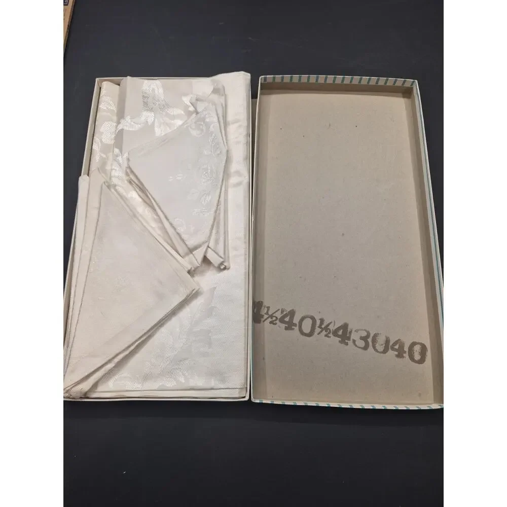 Vintage Steamship Brand Damask 1 Tablecloth and 6 Napkins